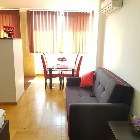 Luxury Rooms National Arena Daire
